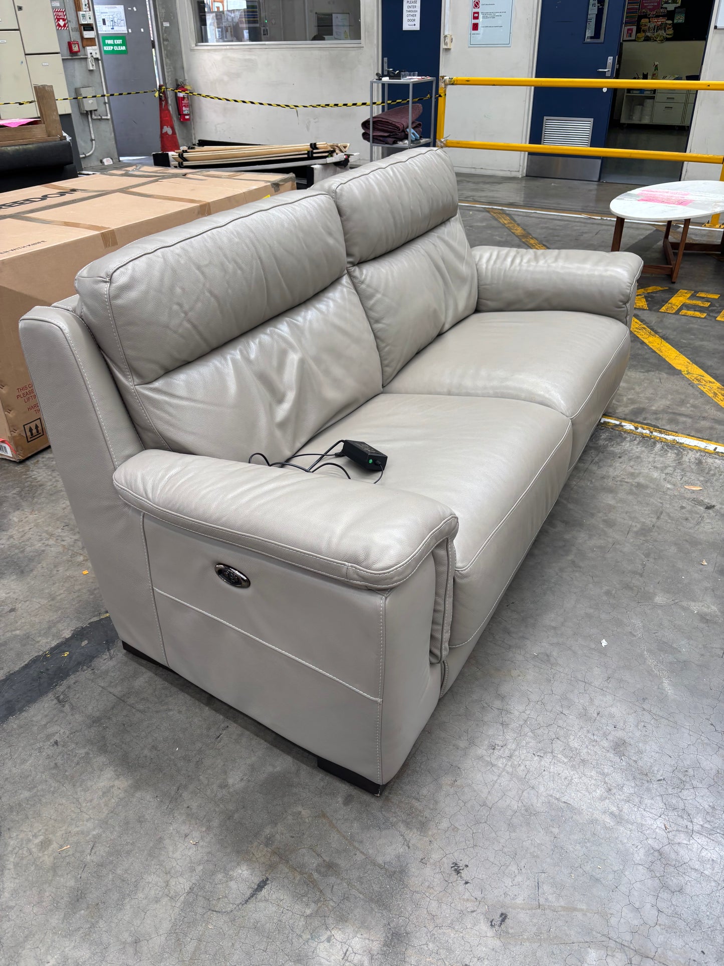 NZ CLZ20168 Barret Electric Recliner Sofa 2.5S Lucia Pumice (2 Motion)
