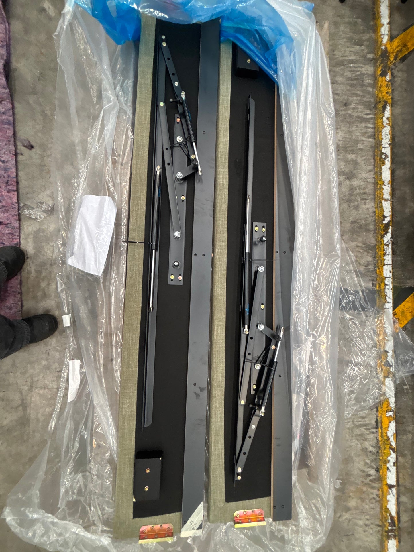 NZ PRZ20085 Audrey Gaslift Channeled Headboard King