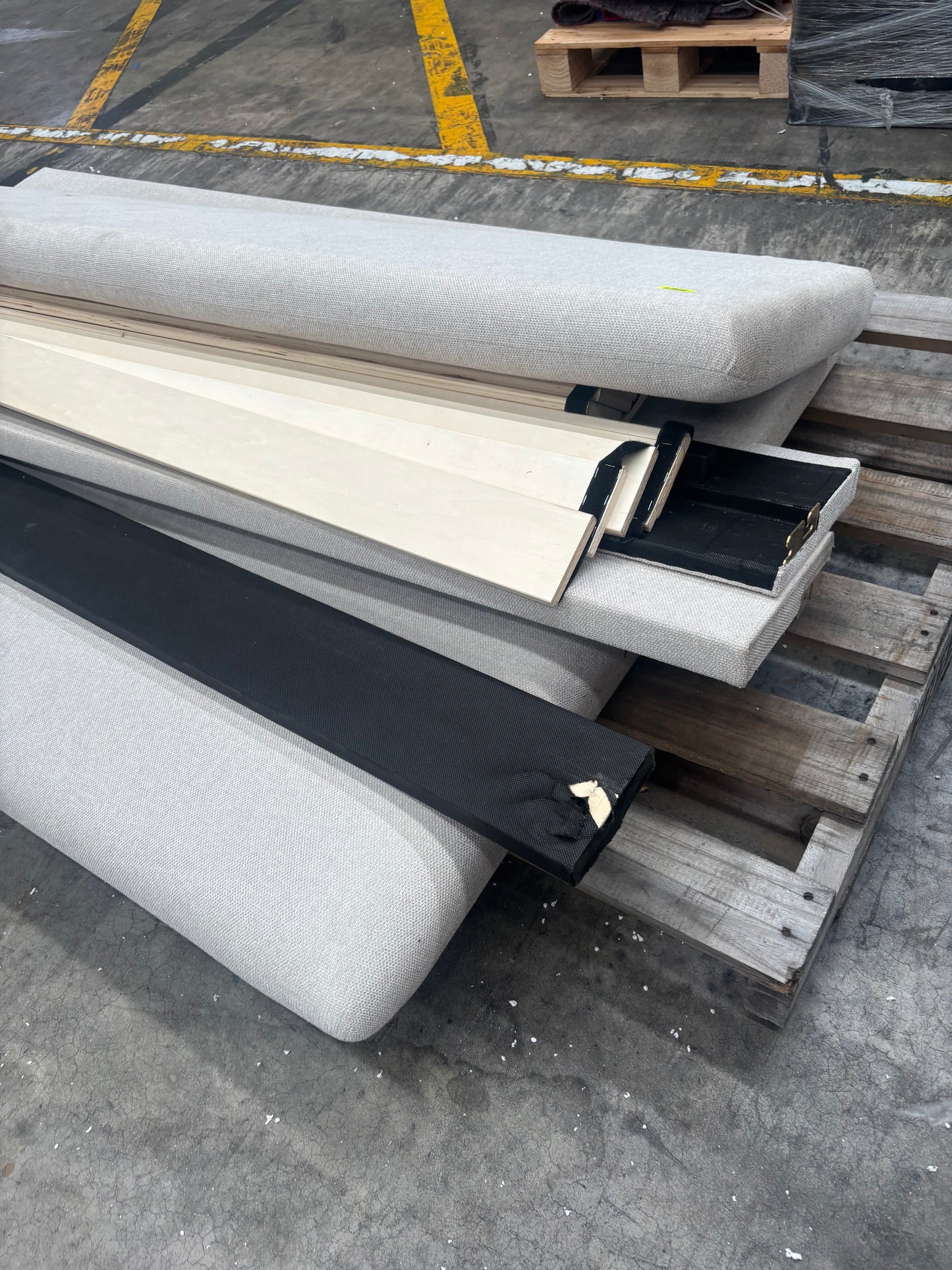 NZ CLZ20195 Ava Bed King Oatmeal 4pc Set