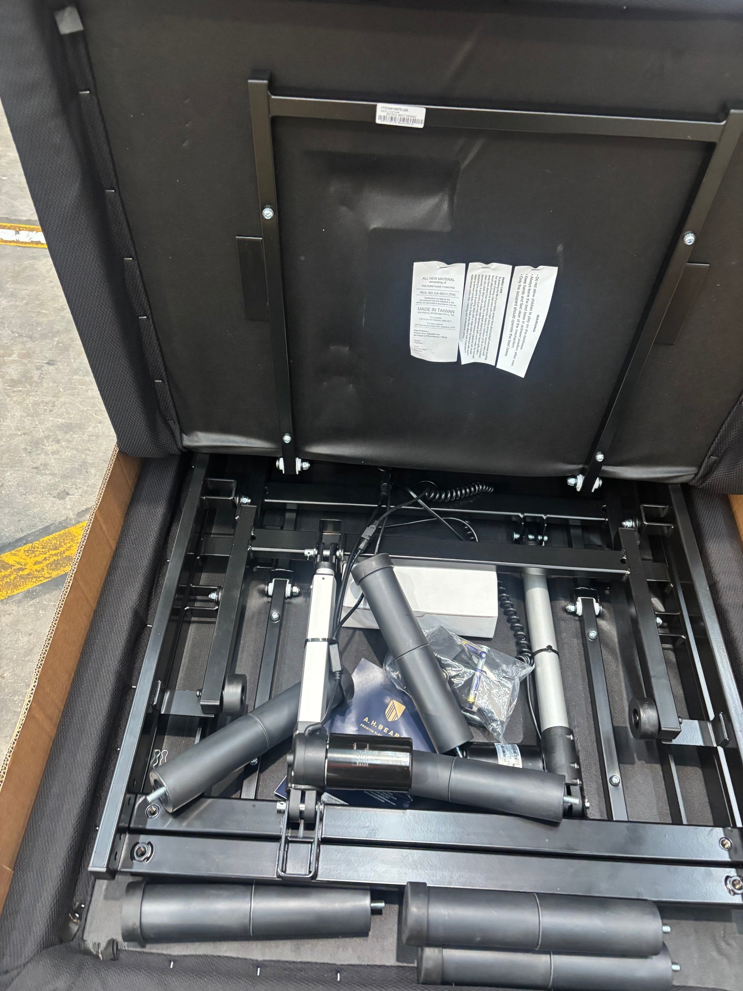 NZ PRZ20087 Domino Renew Adjustable Base - Zero Clearance | Long Single | Carbon