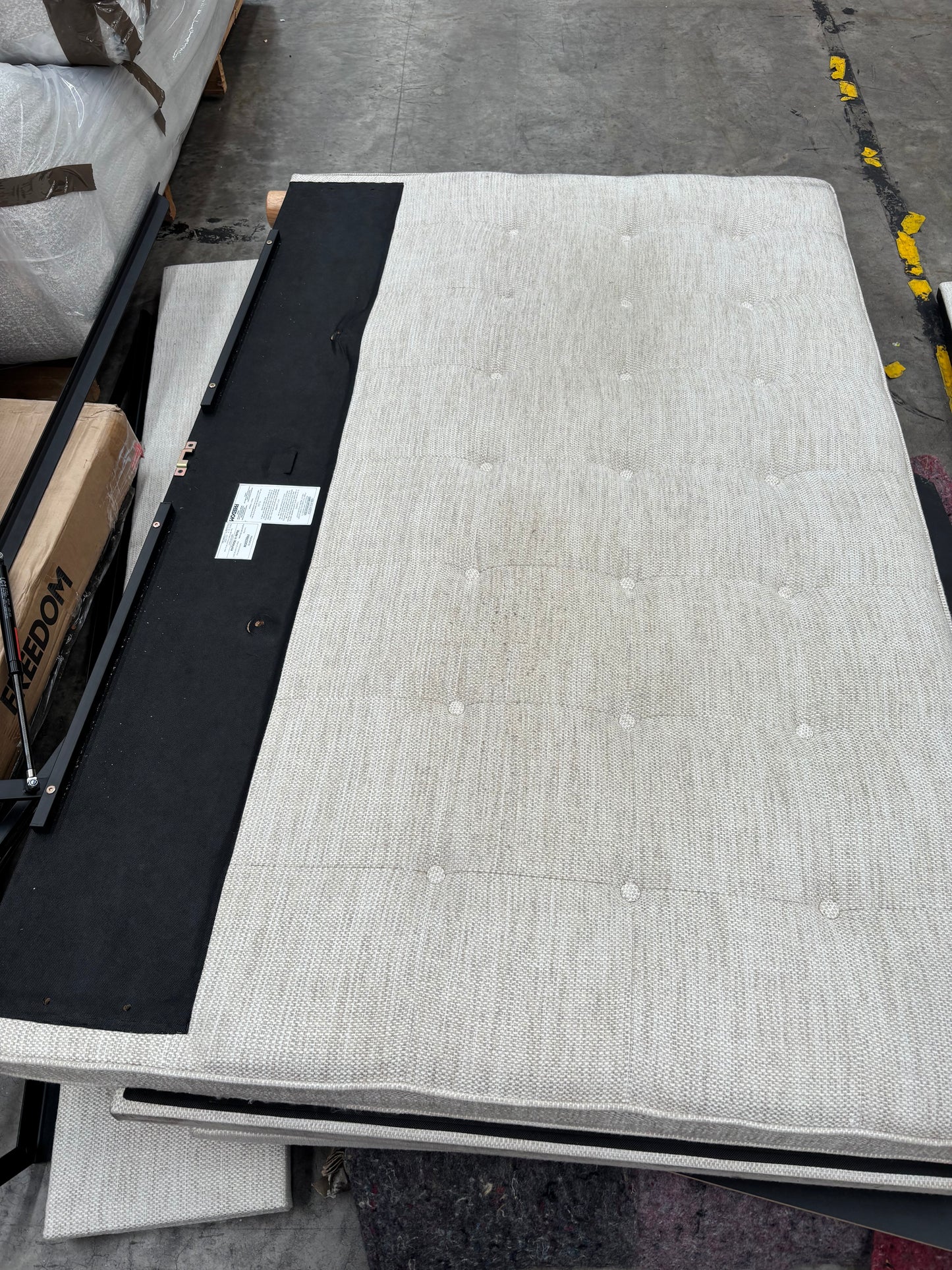 NZ CLZ20201 Alina Button Headboard King Alpha Natural