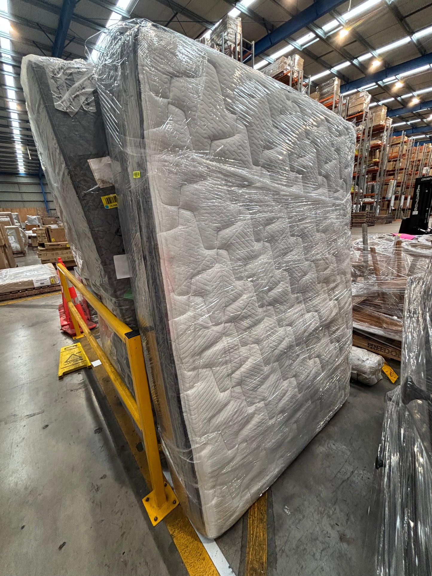 NZ CLZ20204 Cellular II Plush Mattress Queen by AH Beard