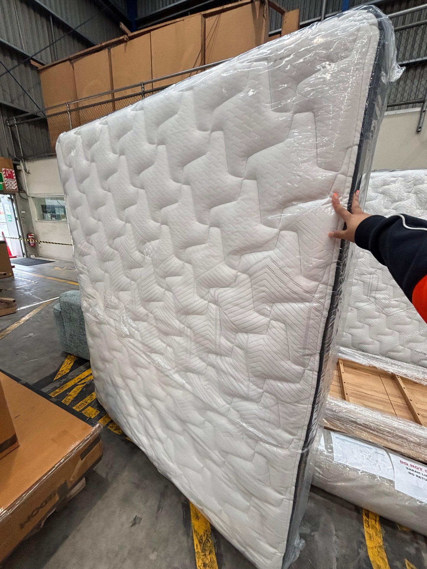 NZ CLZ20212 Cellular II Medium Mattress NZ King by AH Beard Domino
