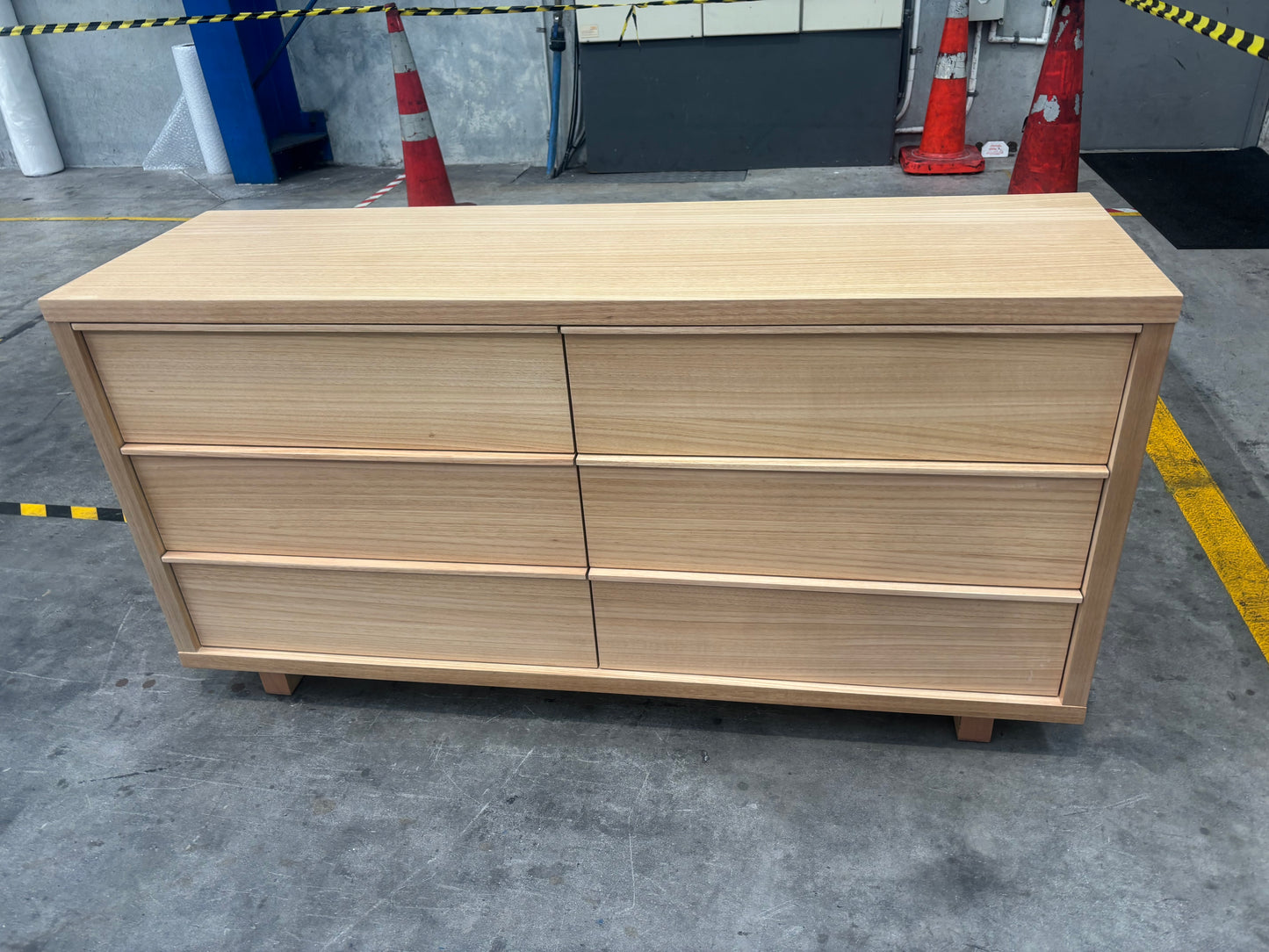 NZ PRZ20096 Mornington Dresser 6 Drawer Natural