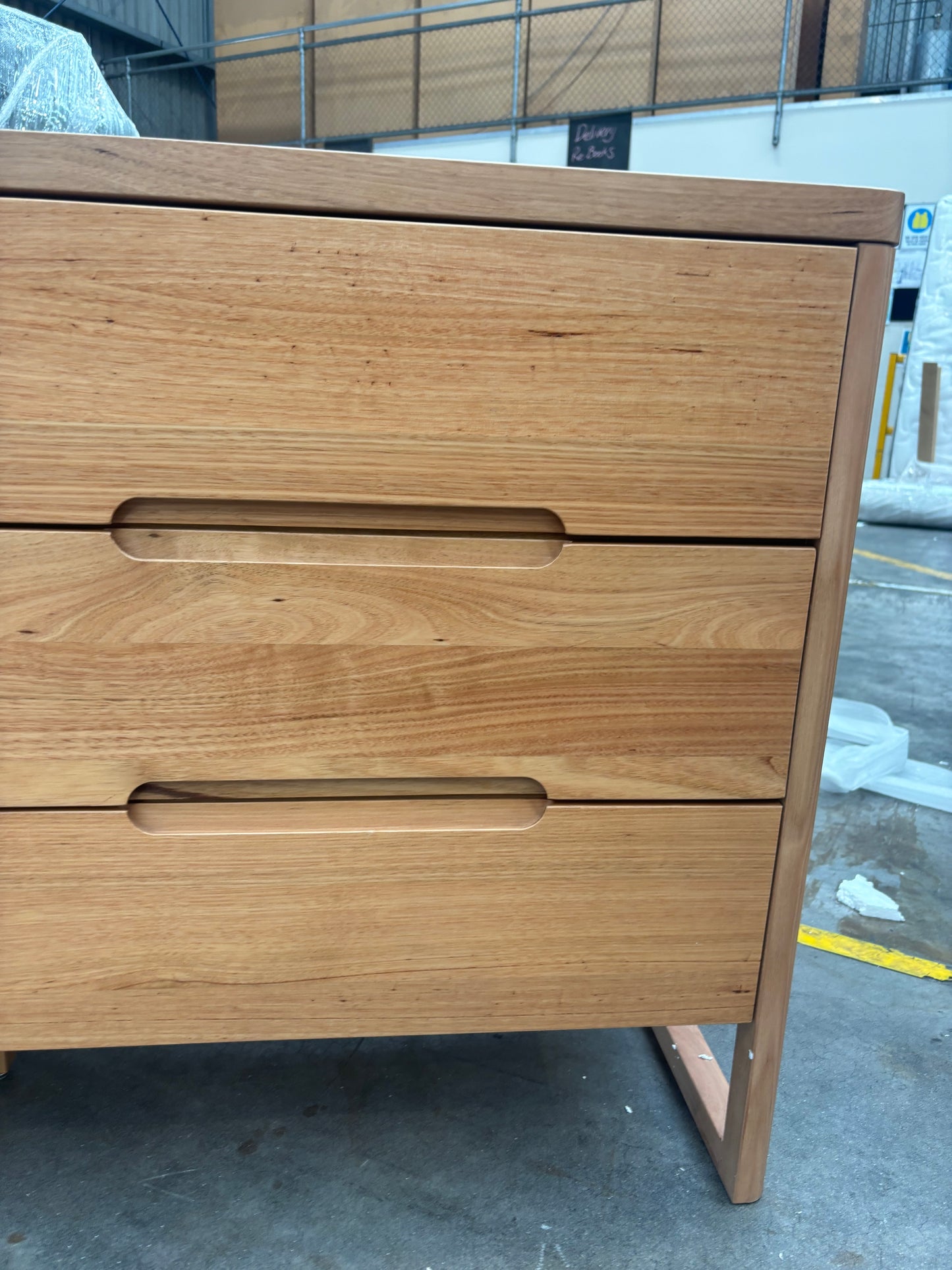 NZ PRZ20110 Klara Dresser 6 Drawer Natural
