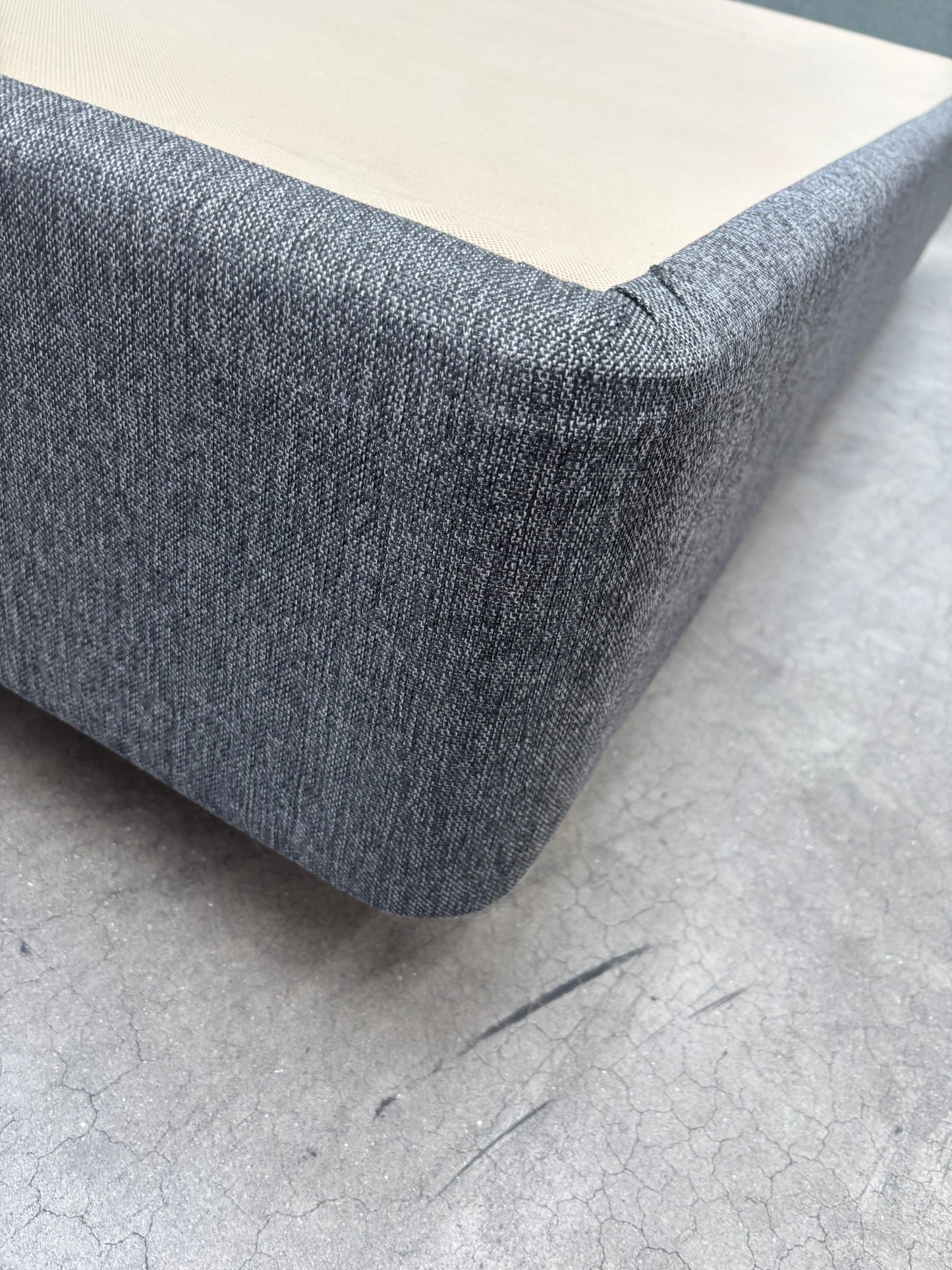 NZ CLZ20267 Domino Bed Base Long Single Platform Standard Carbon