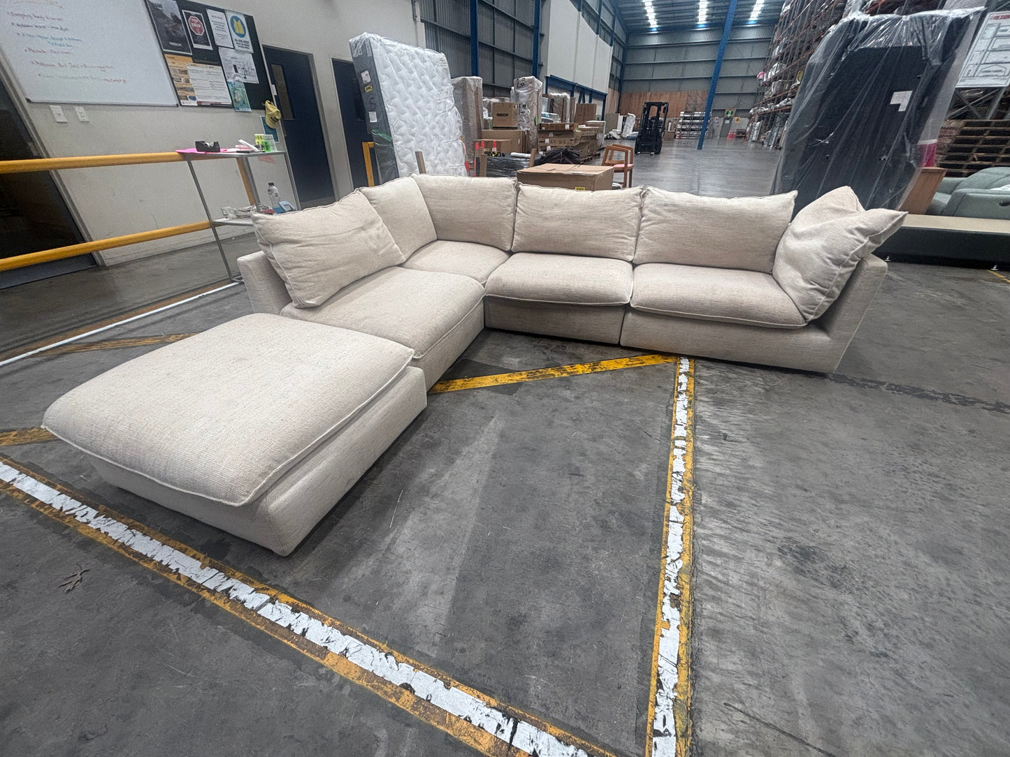 NZ CLZ20268 5pc Sorrento Modular Nathan Wheat Set