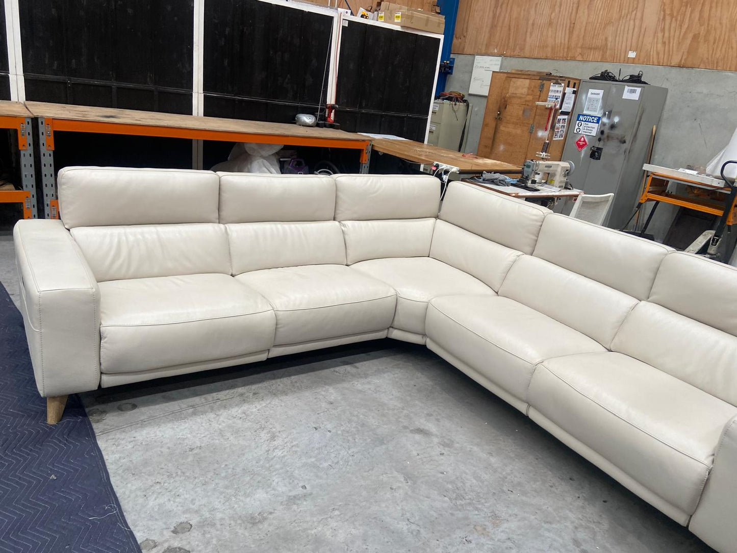 NZ PRZ20115 3pc Sterling Electric Recliner Modular Set Lucia Frost