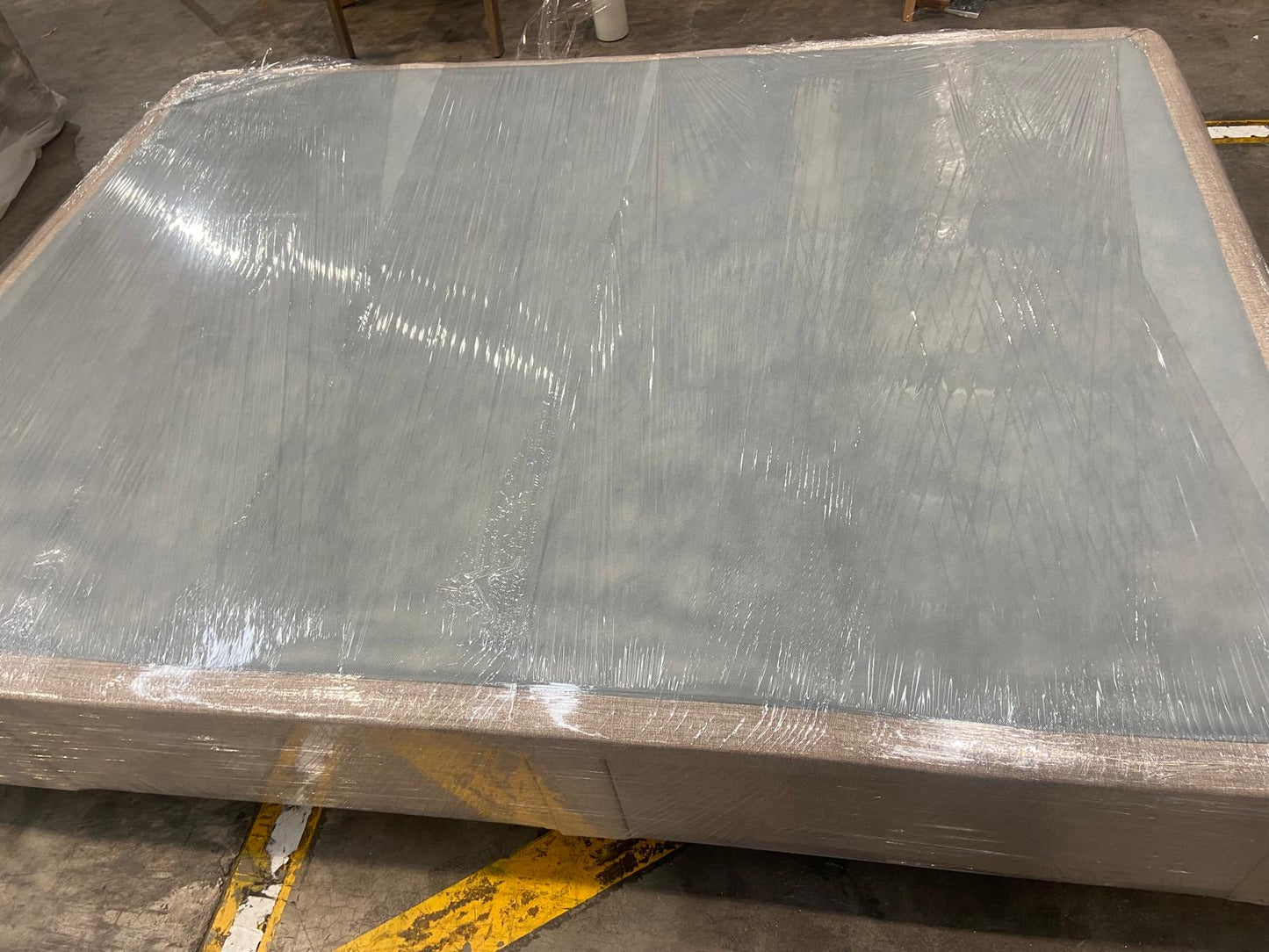 NZ PRZ20091 Freedom Floating 4 Drawer Base Queen Taupe