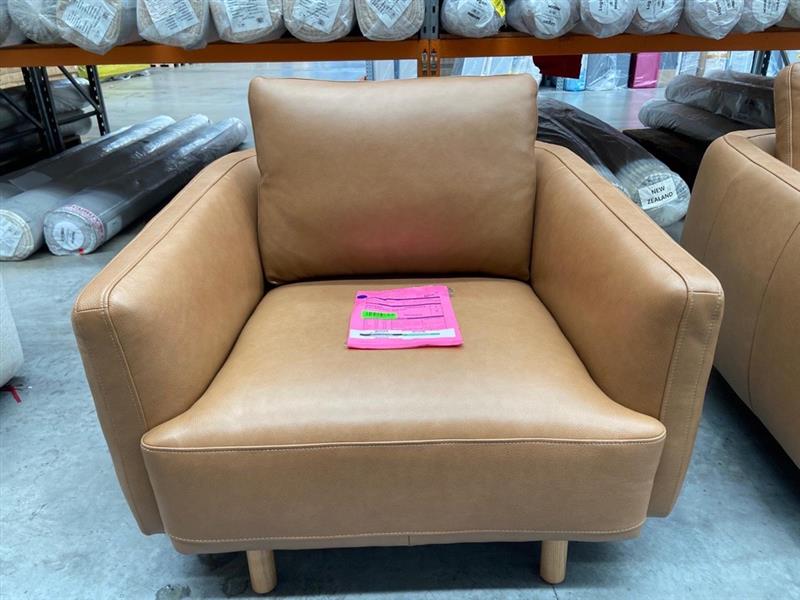 NZ PRZ20311 1 PCE ZARA ARMCHAIR YORK TAN